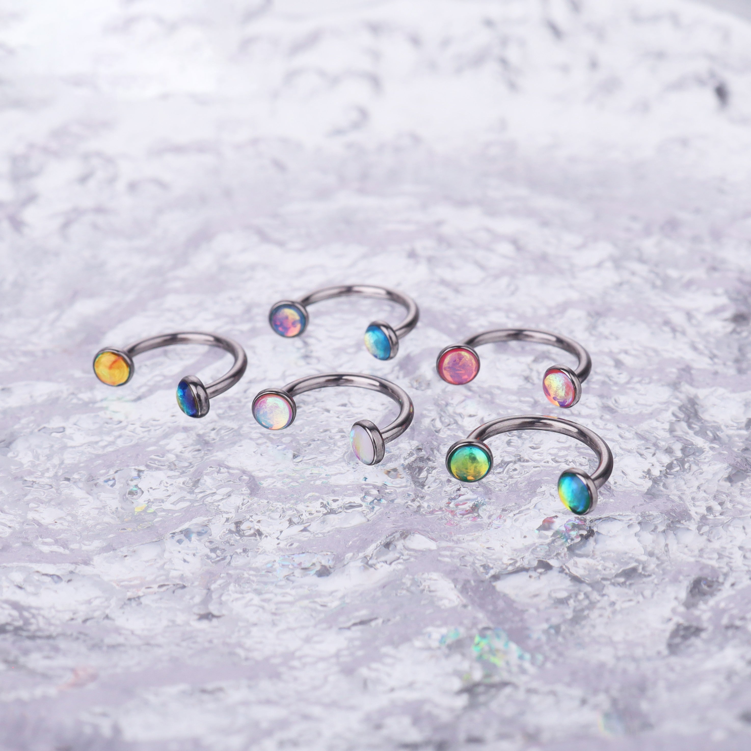 Dreamy Oil Resin Horseshoe Ring