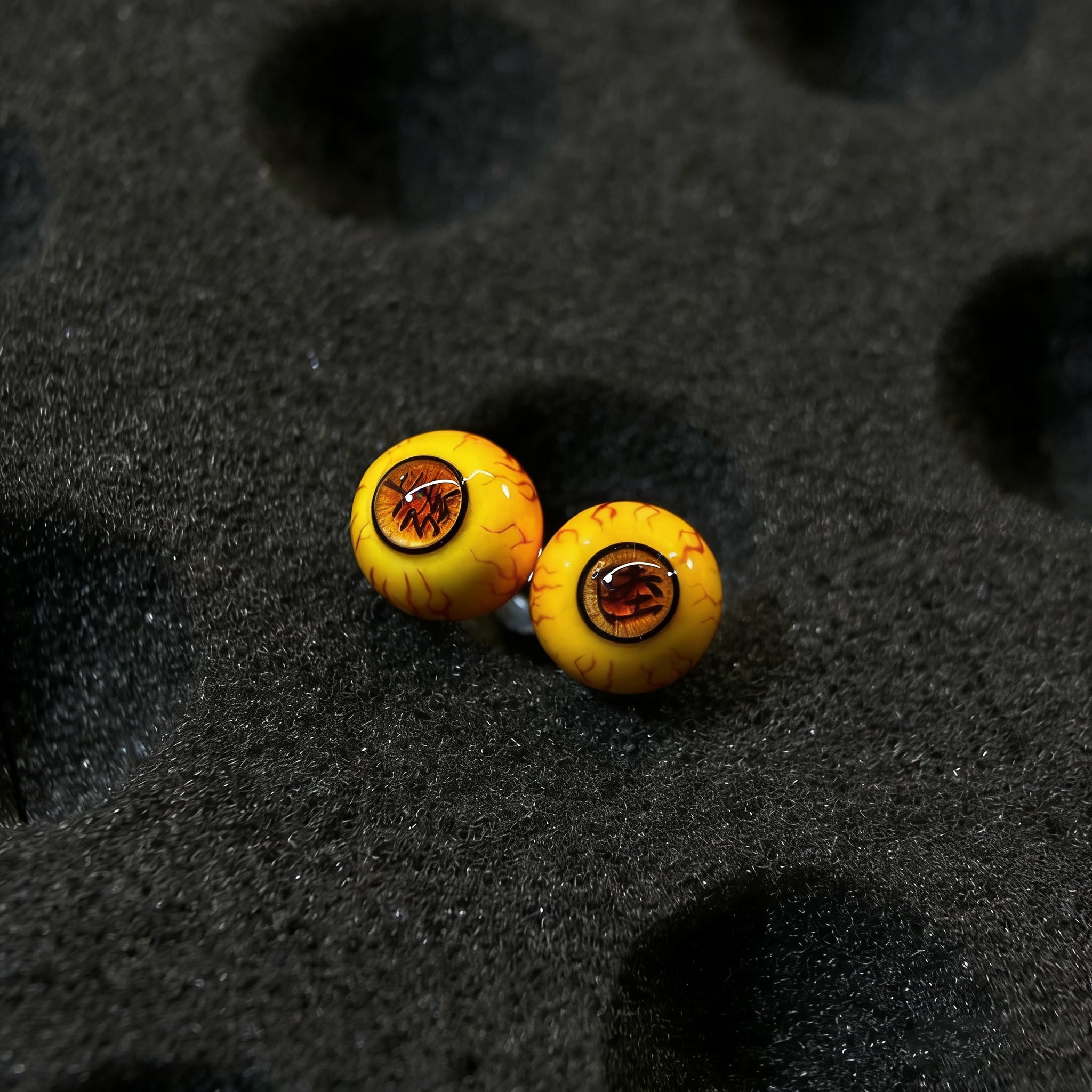 Cthulhu Eye - Demon Slayer | Upper Rank Six - Gyutaro / Daki | Ear/Lip/Tongue Studs - Cthulhu Eye - Demon Slayer | Upper Rank Six - Gyutaro / Daki | Ear/Lip/Tongue Studs - Upper Rank - Gyutaro ( 1PCS x 上弦 ) / Flat-Back（Default） / 4mm by CRUXJEWELRY