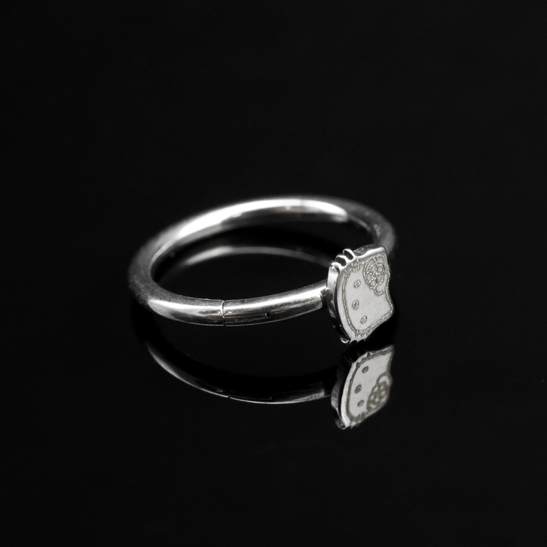 Hello Kitty Stainless Steel Segment Hoop