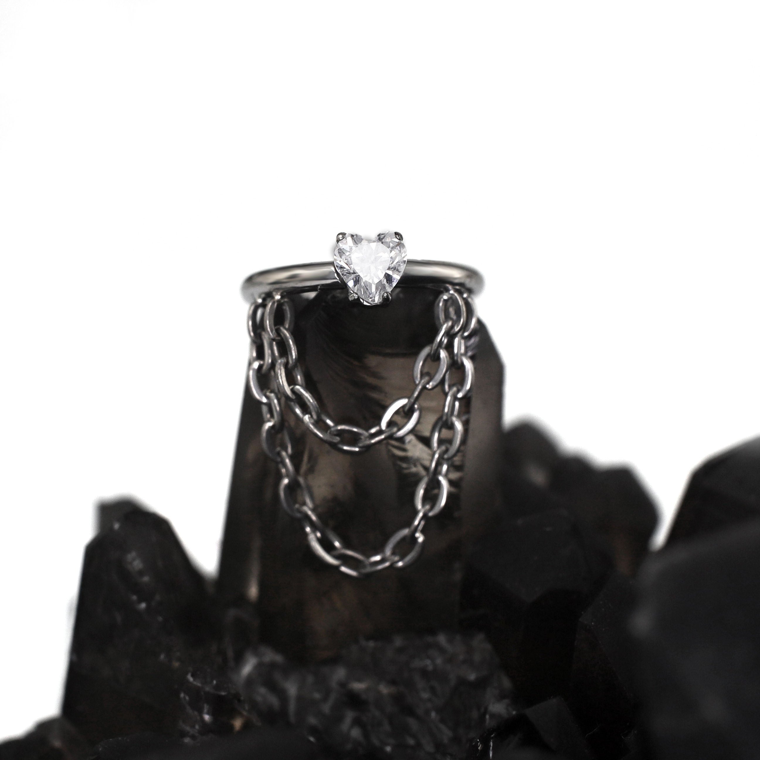 Heart-shaped CZ Chains Segment Hoop