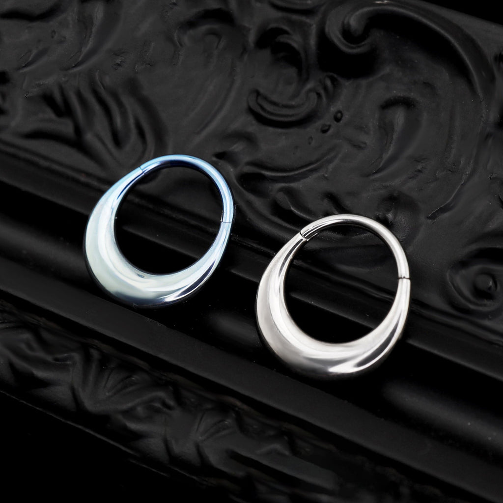 16G Crescent Arc Titanium Clicker