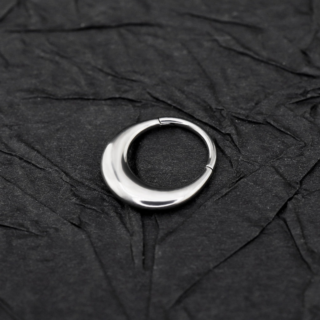 16G Crescent Arc Titanium Clicker