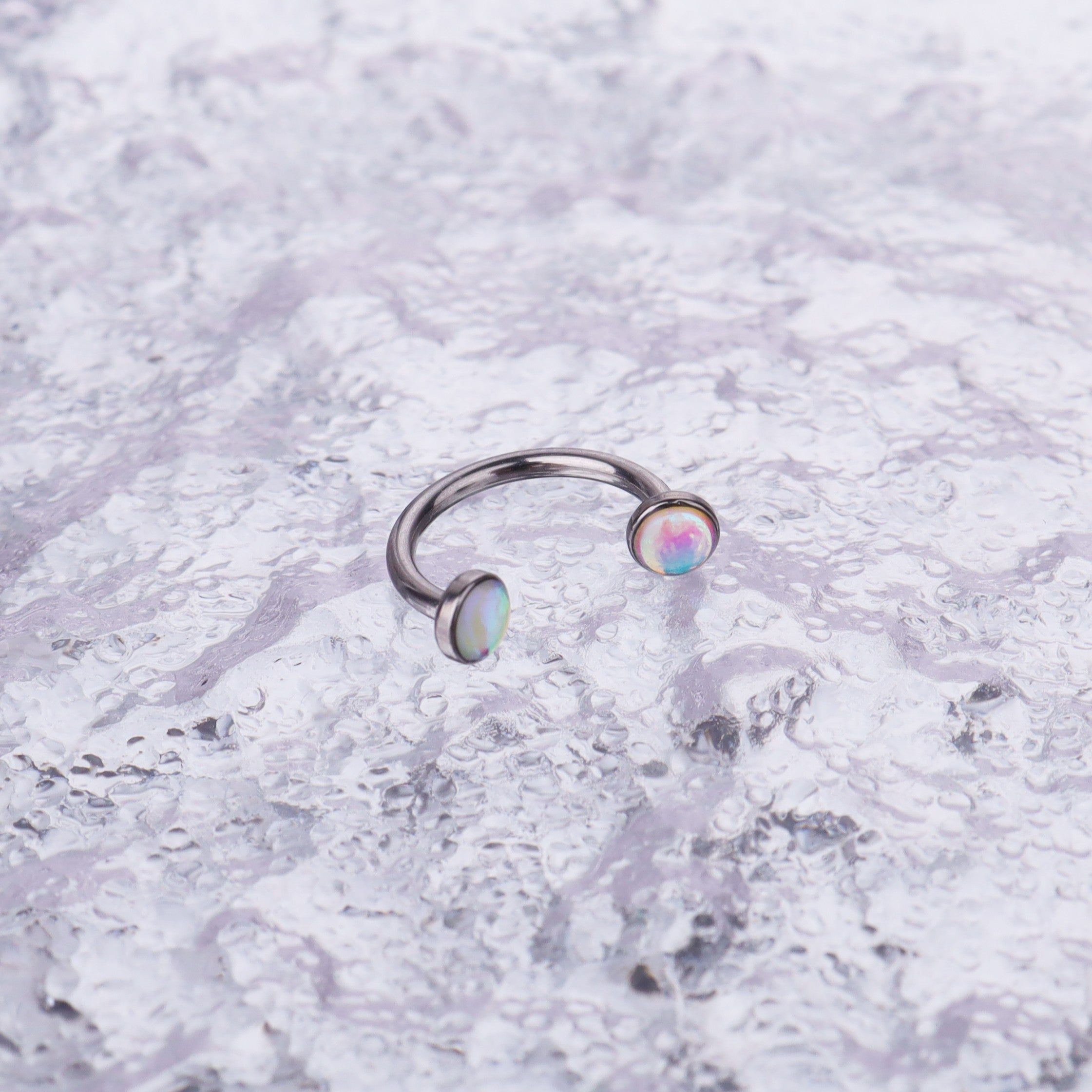 Dreamy Oil Resin Horseshoe Ring