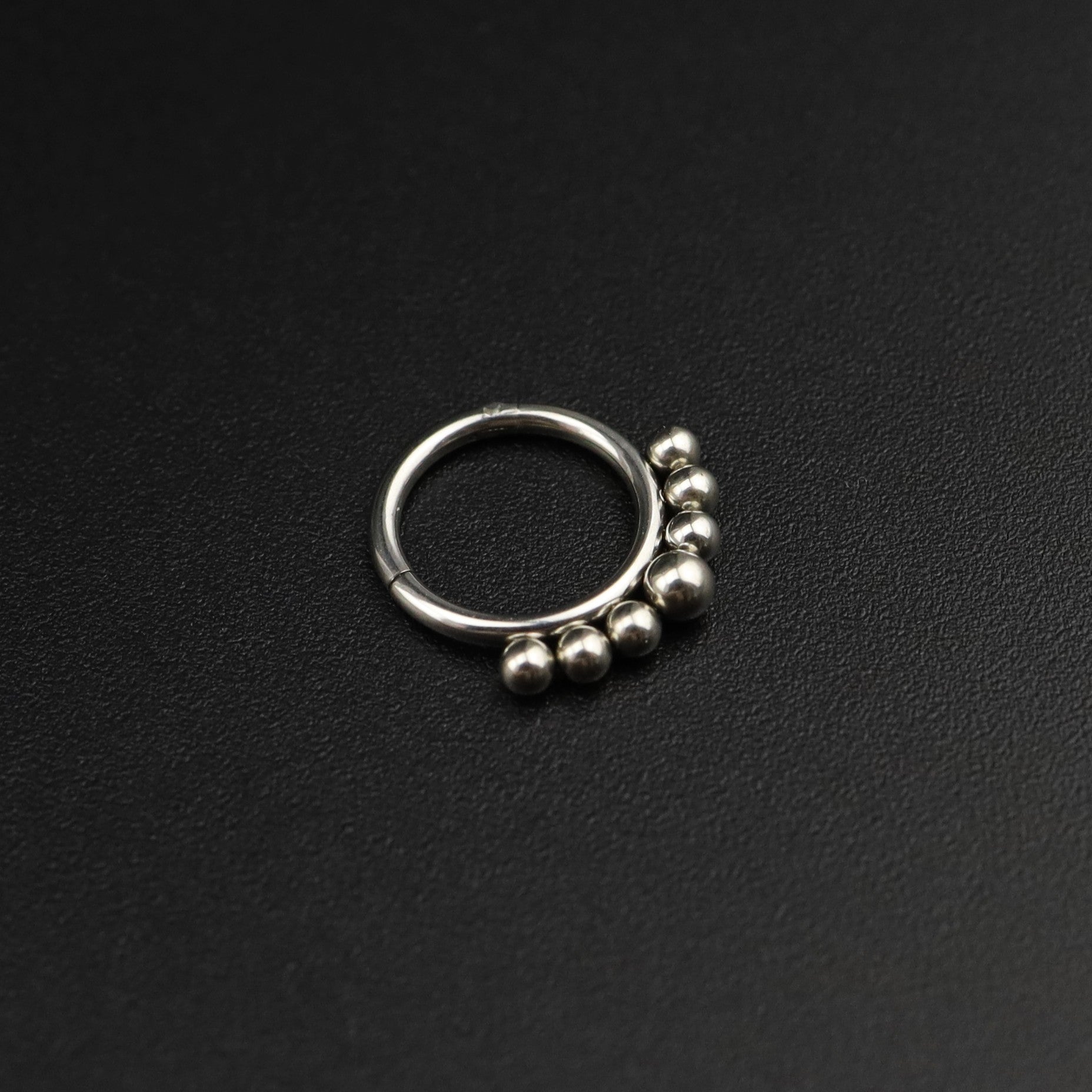 16G Small ball stainless steel Serpent Ring