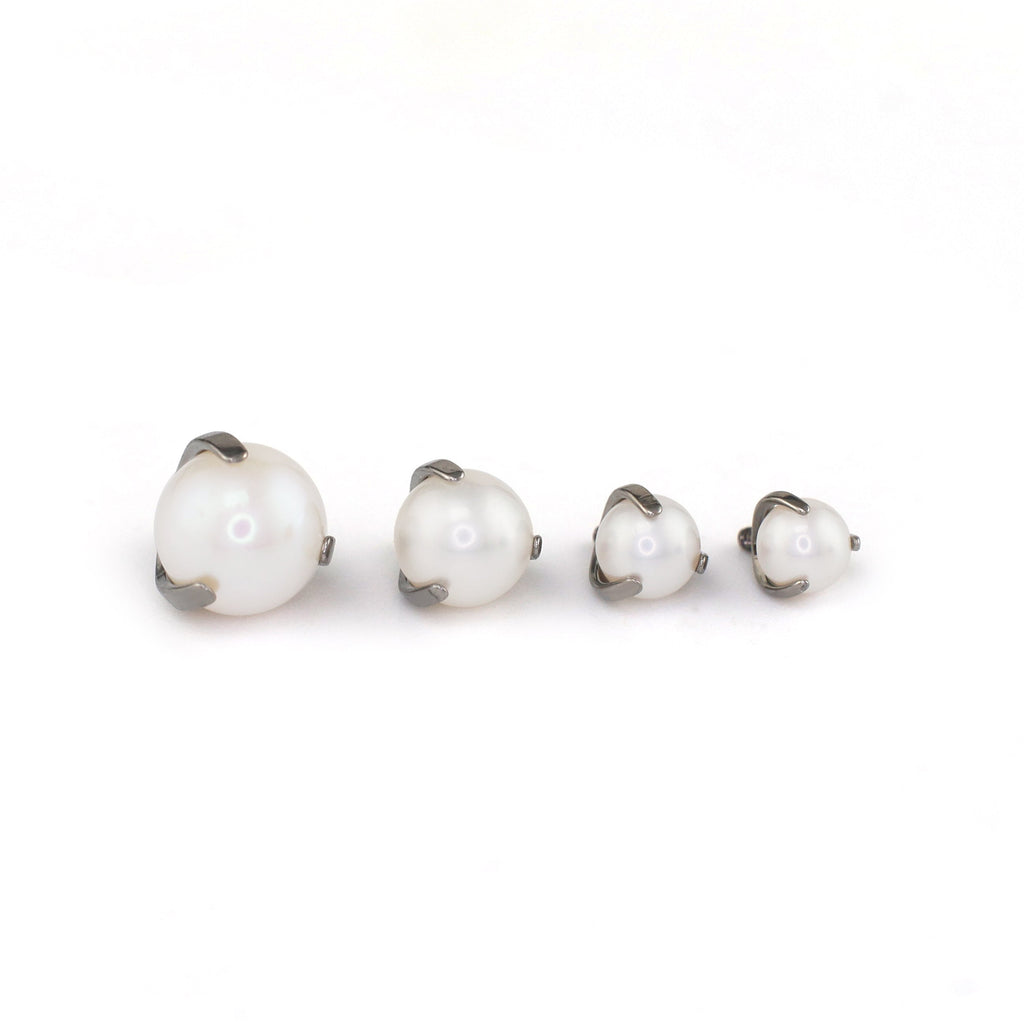 Pearl Internally Threaded Titanium Ear Studs
