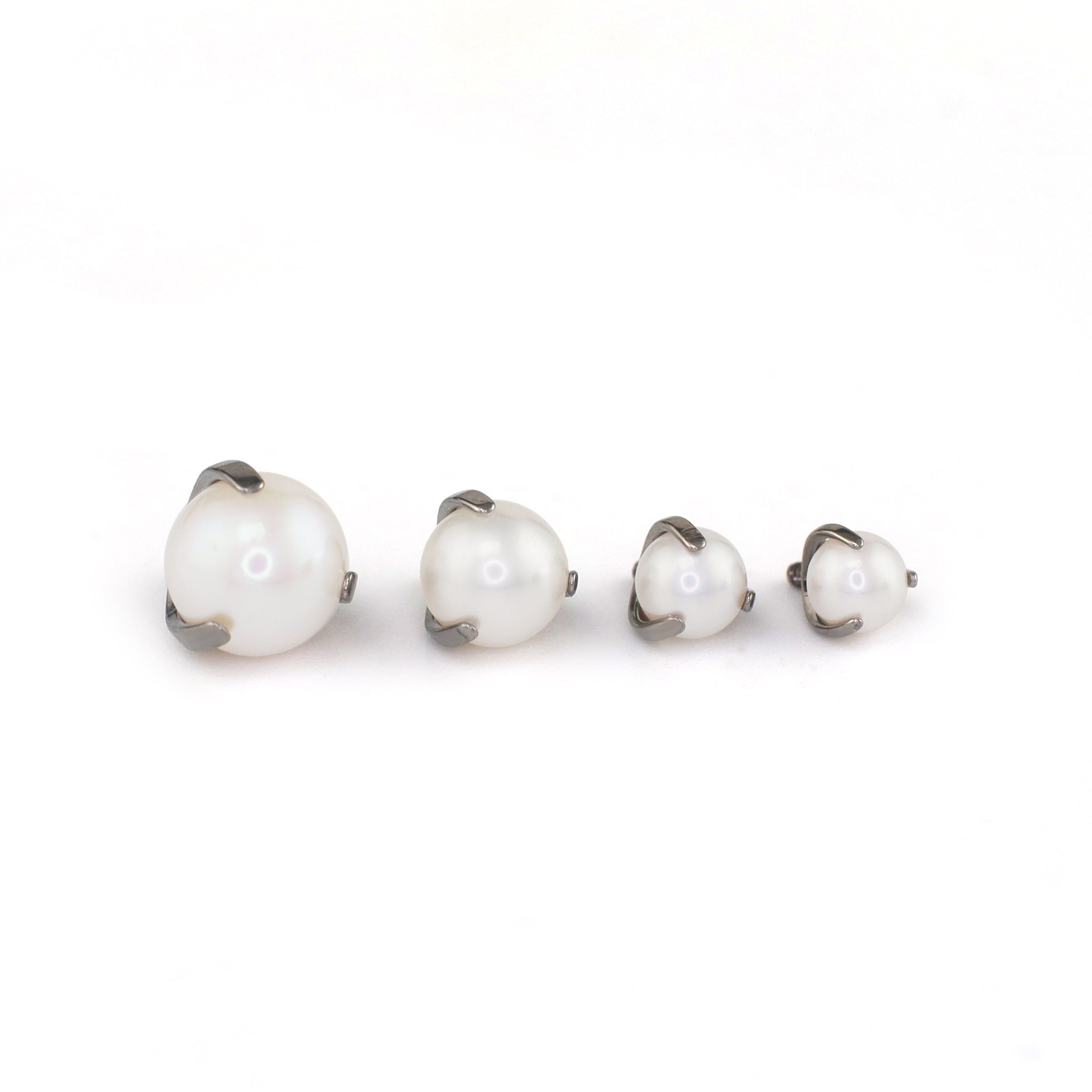 Pearl Internally Threaded Titanium Ear Studs