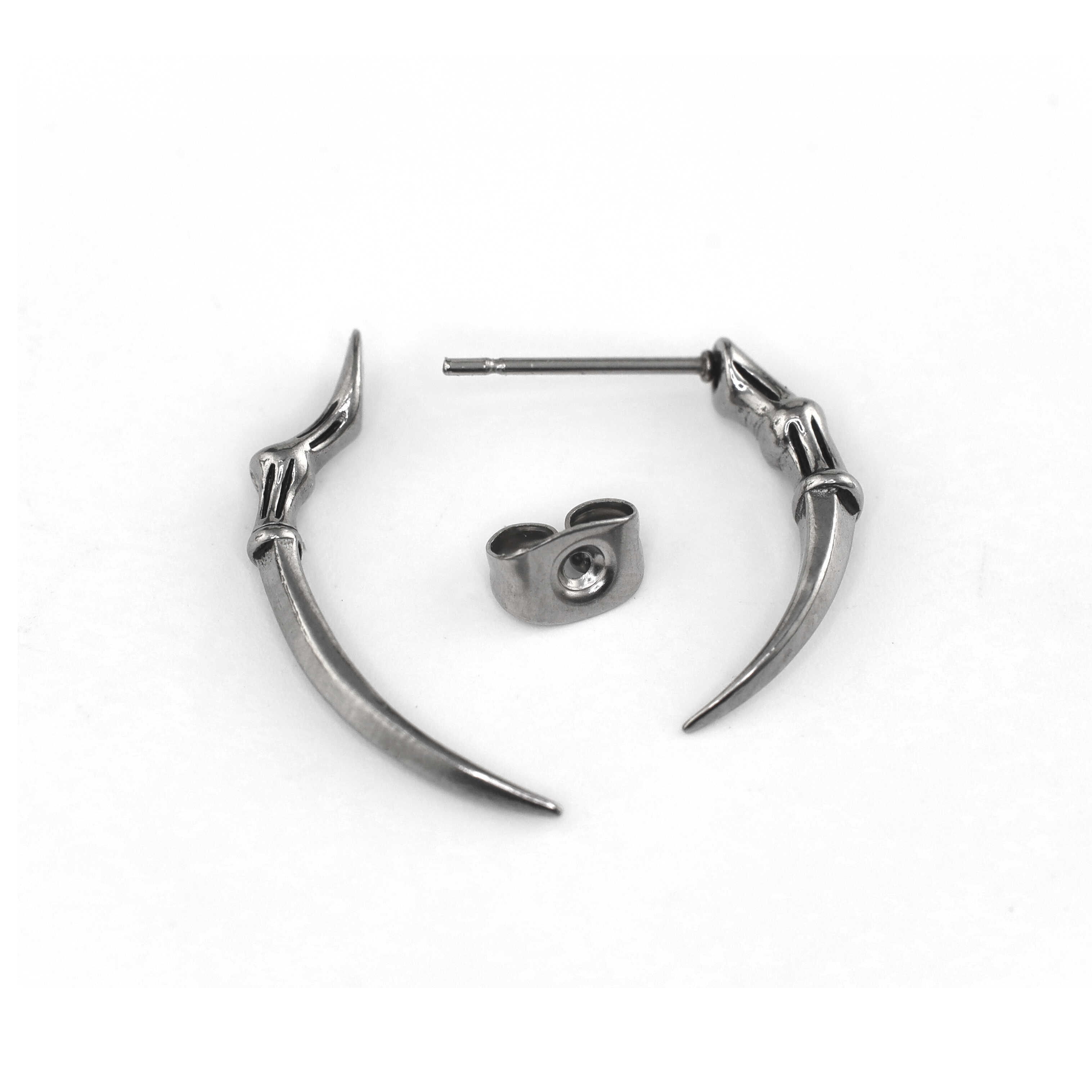 20G Thin Needle Eagle Claw Stainless Steel Ear Studs