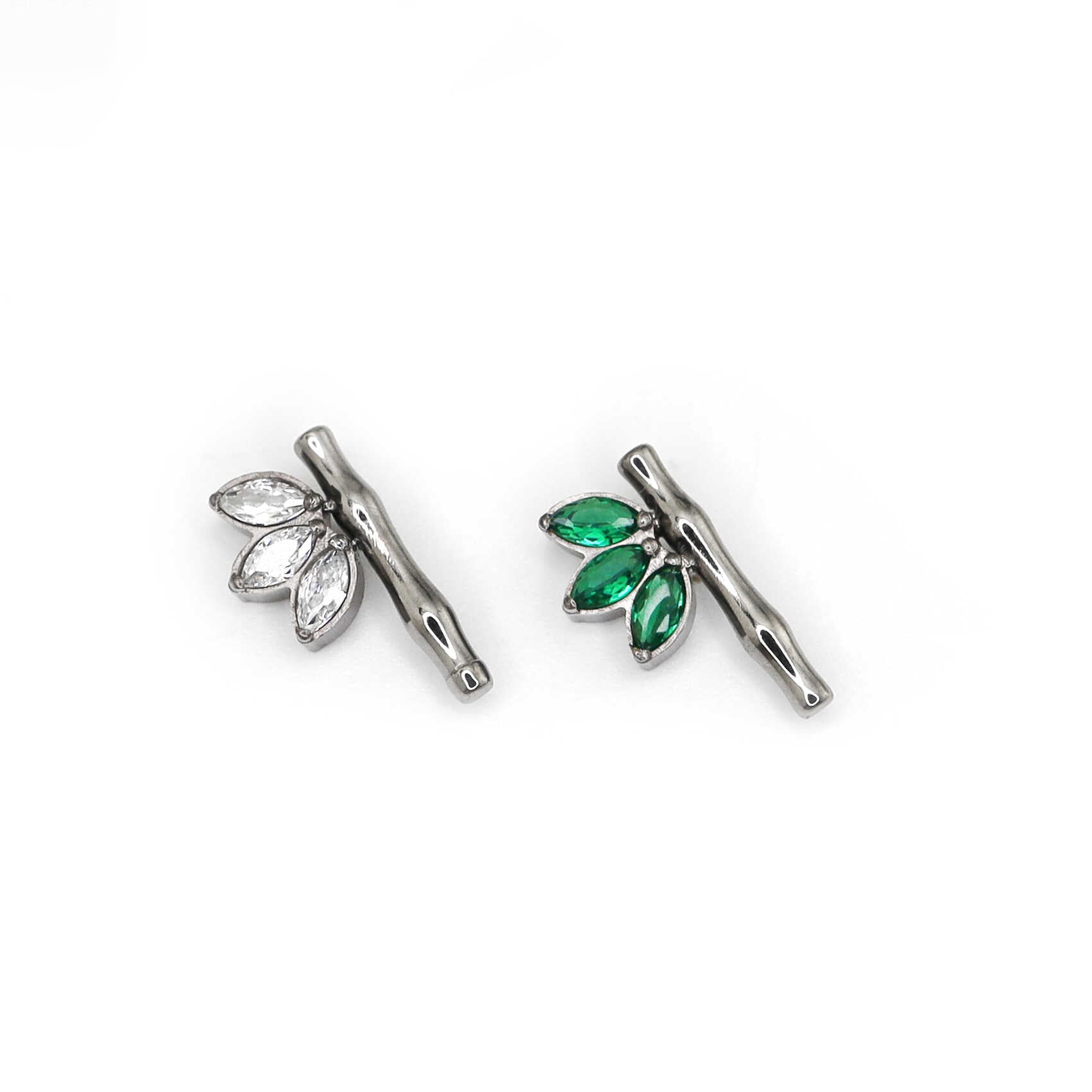 Bamboo  Leaf  CZ Internally Threaded Titanium Studs