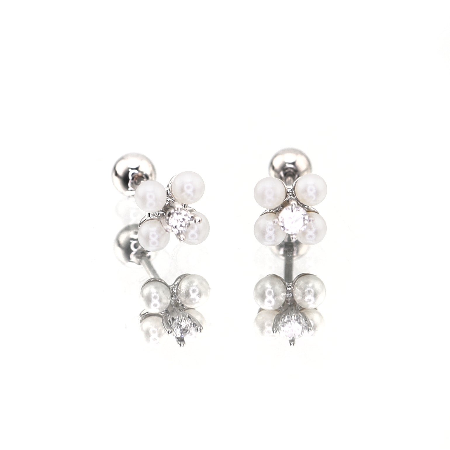 Pearl & Clover stainless steel Ear Studs