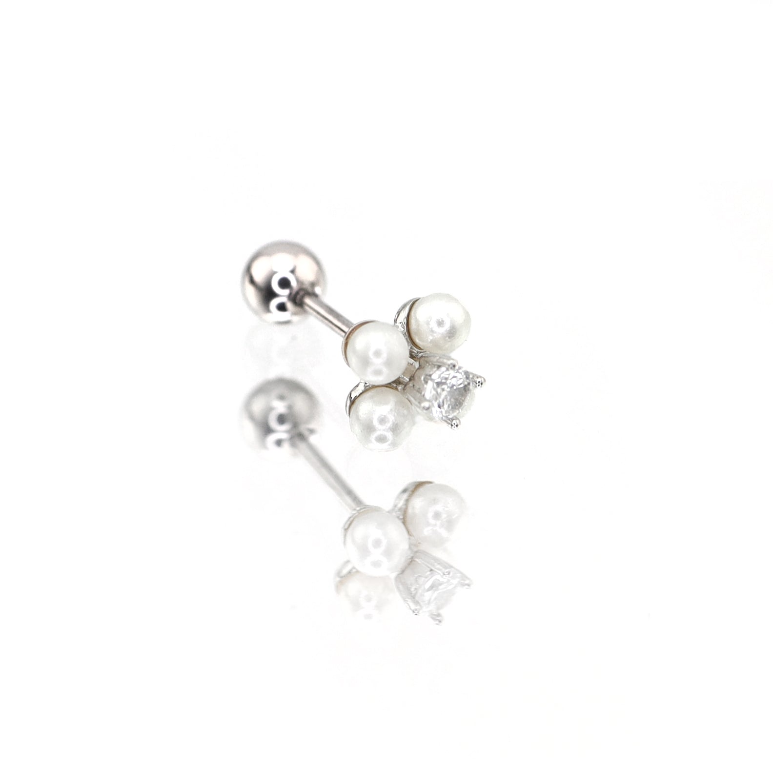 Pearl & Clover stainless steel Ear Studs