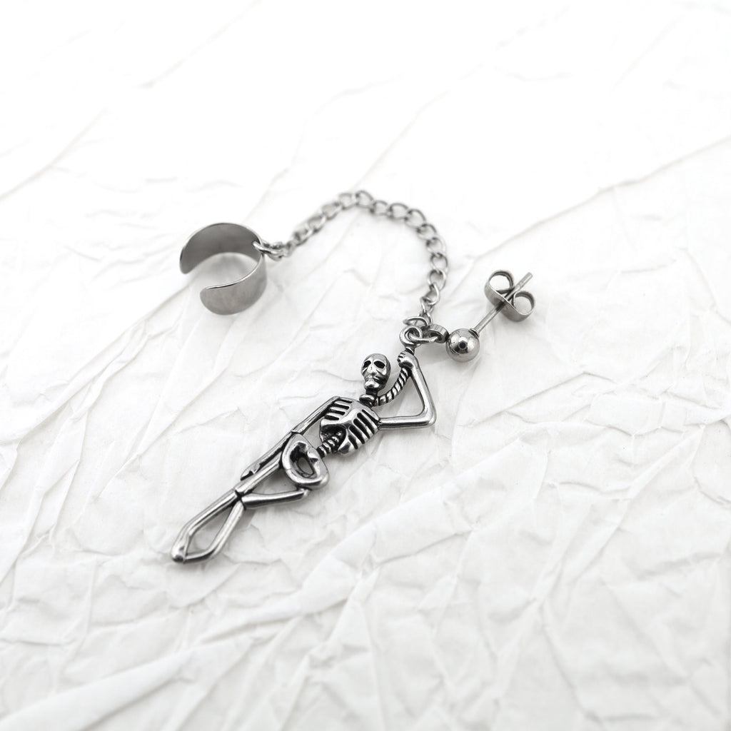 Thin Gauge Openwork Skull Chain Dangle tainless steel Earrings