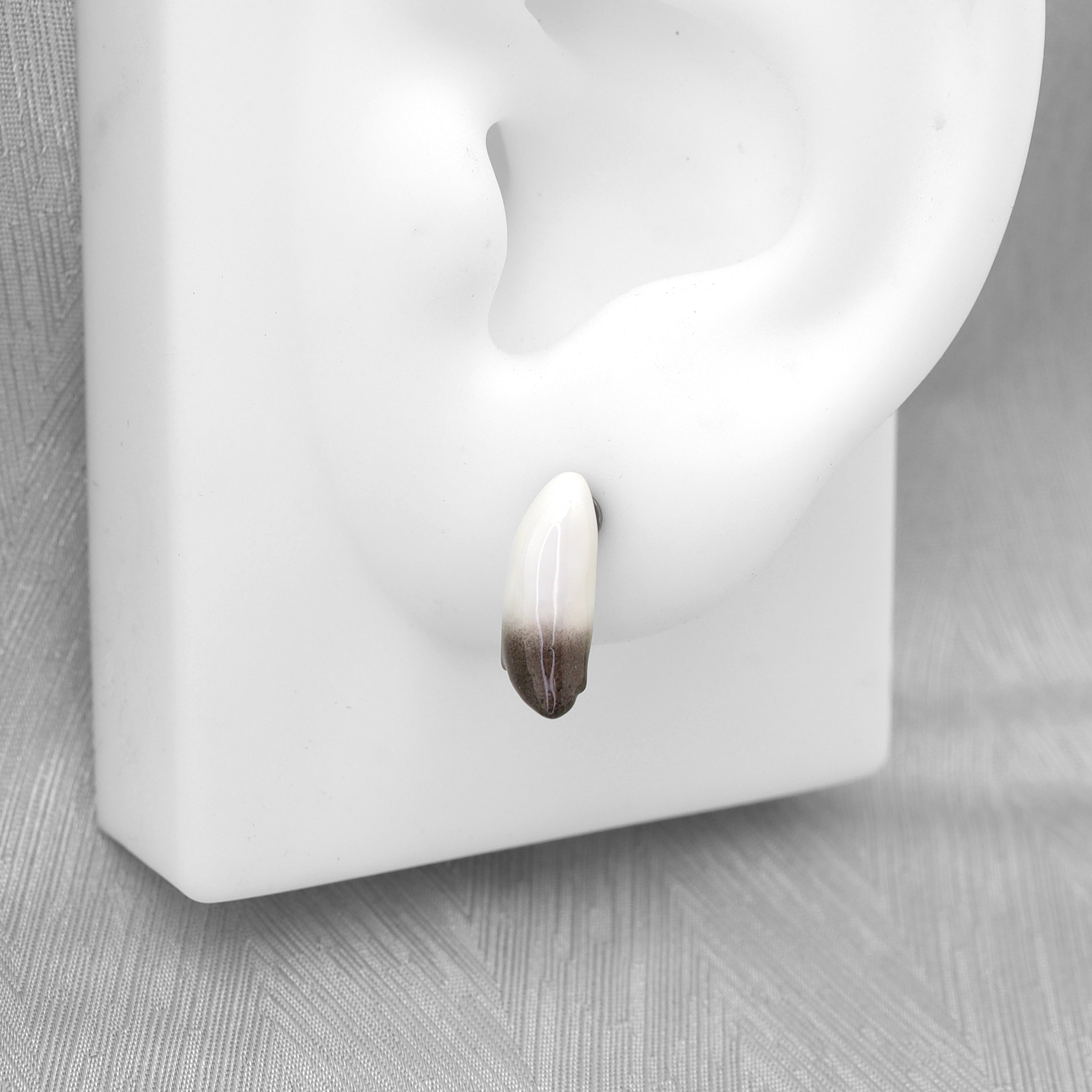 Wolf & Fox Tail Flat Back Titanium Stud