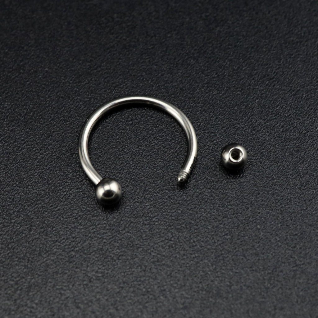 Classic Externally Threaded Titanium Horseshoe ring