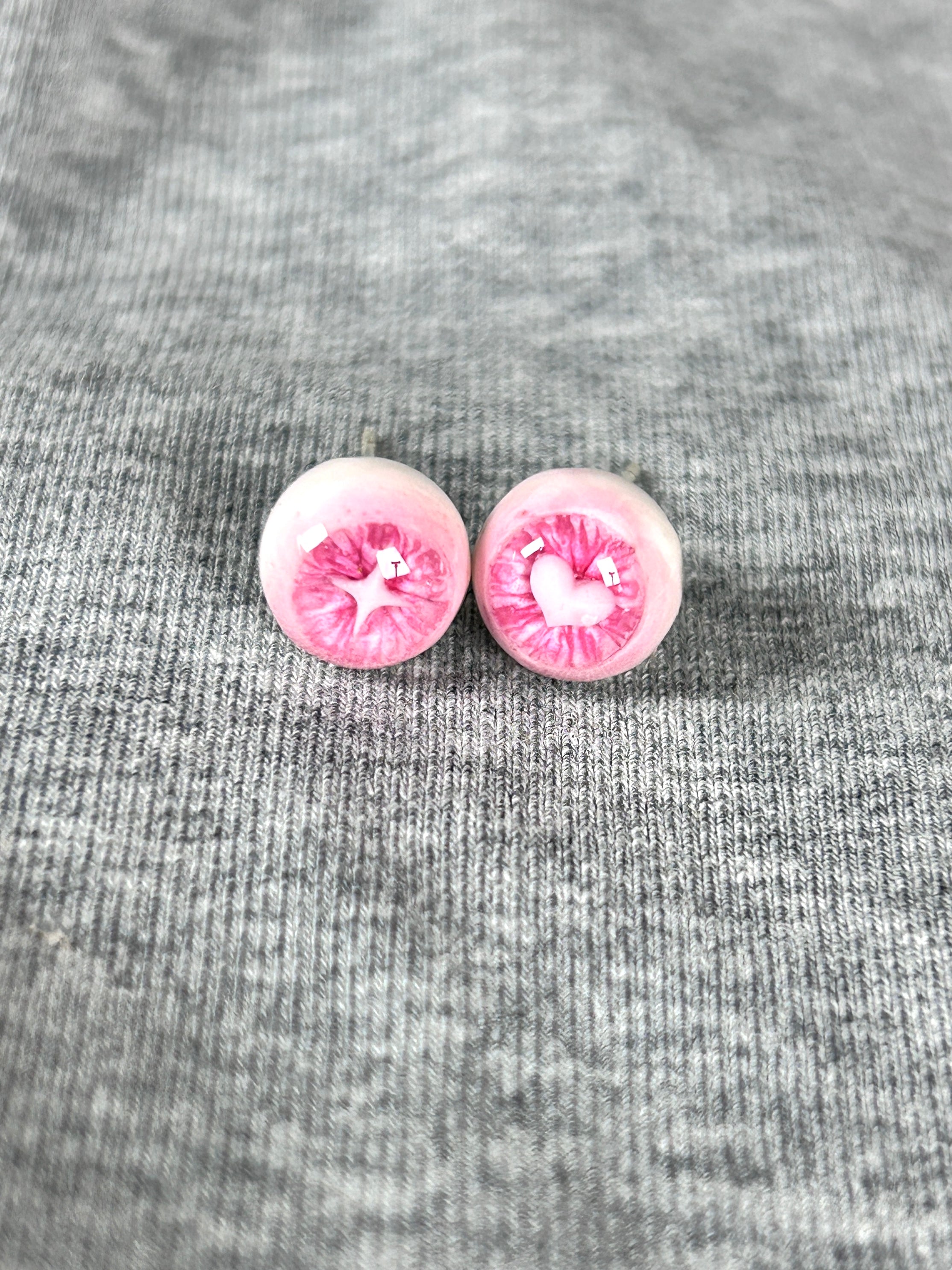 Cthulhu Eye - Heart&Crux | Ear/Lip/Tongue Studs - Cthulhu Eye - Heart&Crux | Ear/Lip/Tongue Studs - Set(2PCS) / Flat-Back（Default） / 4mm by CRUXJEWELRY