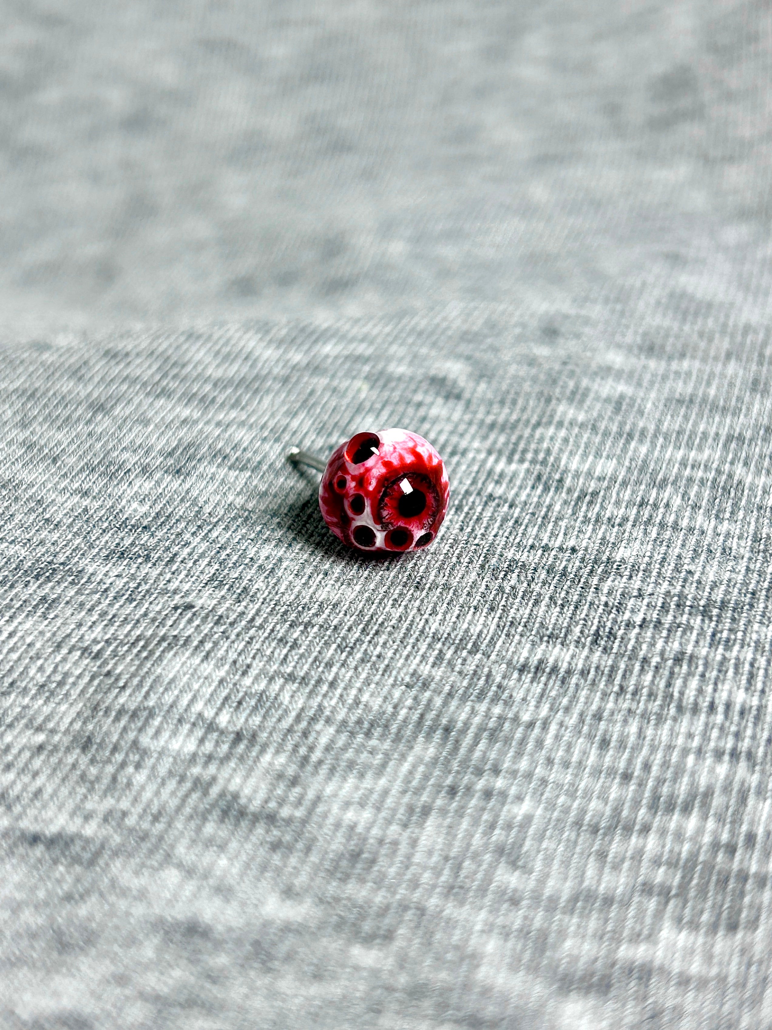 Cthulhu Eye - Duplex Iris | Ear/Lip/Tongue Studs - Cthulhu Eye - Duplex Iris | Ear/Lip/Tongue Studs - Prophet / Flat-Back（Default） / 4mm by CRUXJEWELRY