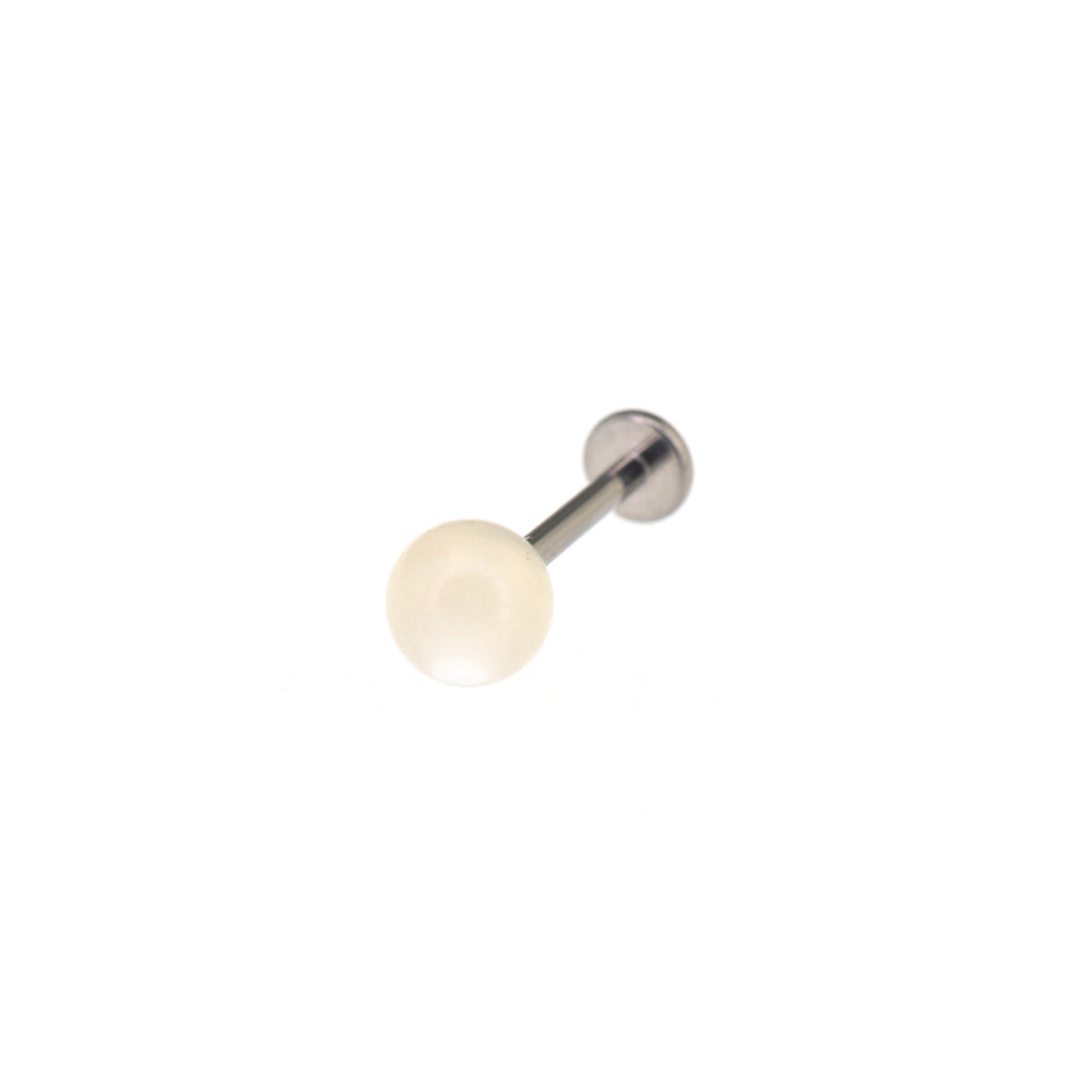 Pearl Internally Threaded Titanium Ear Studs