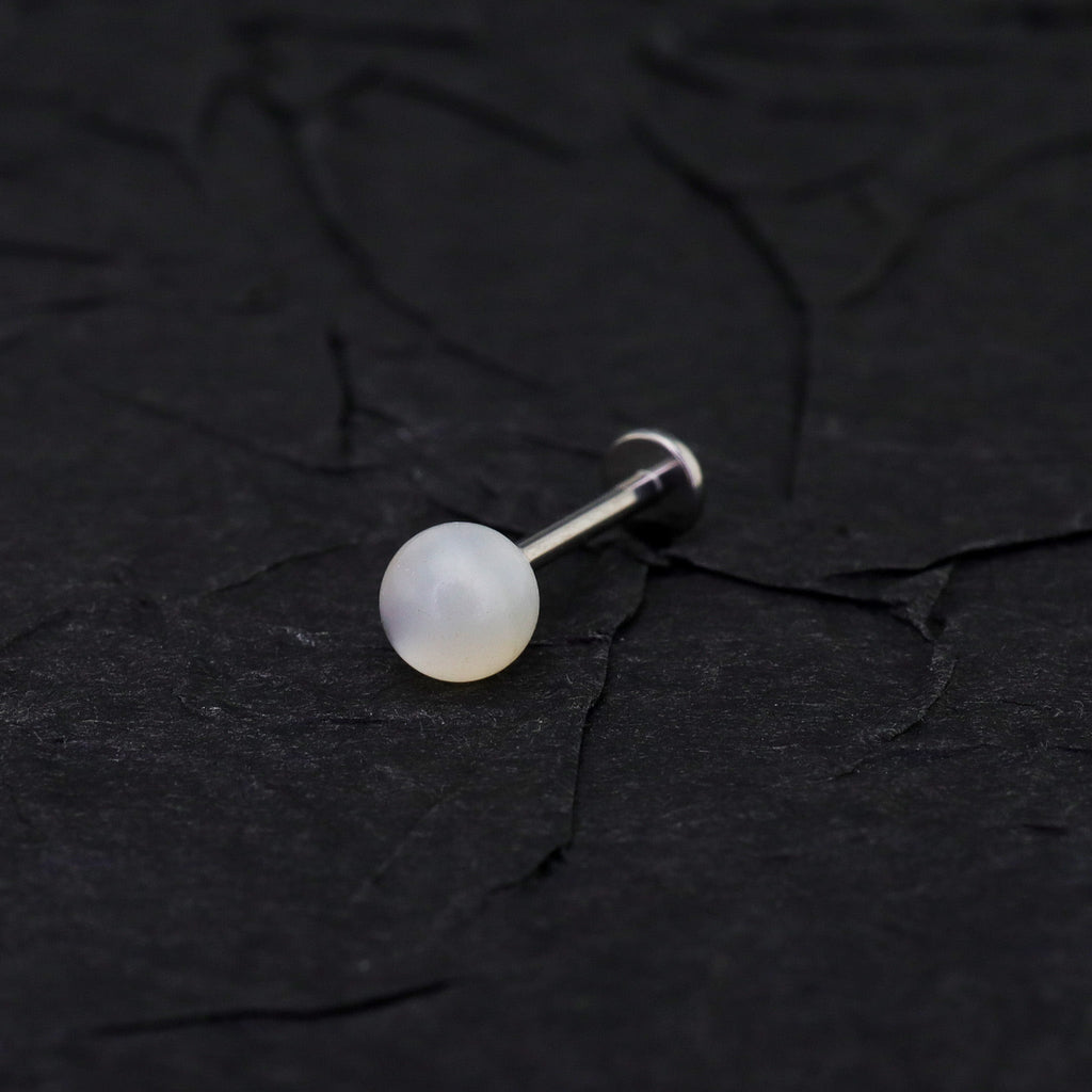 Pearl Internally Threaded Titanium Ear Studs