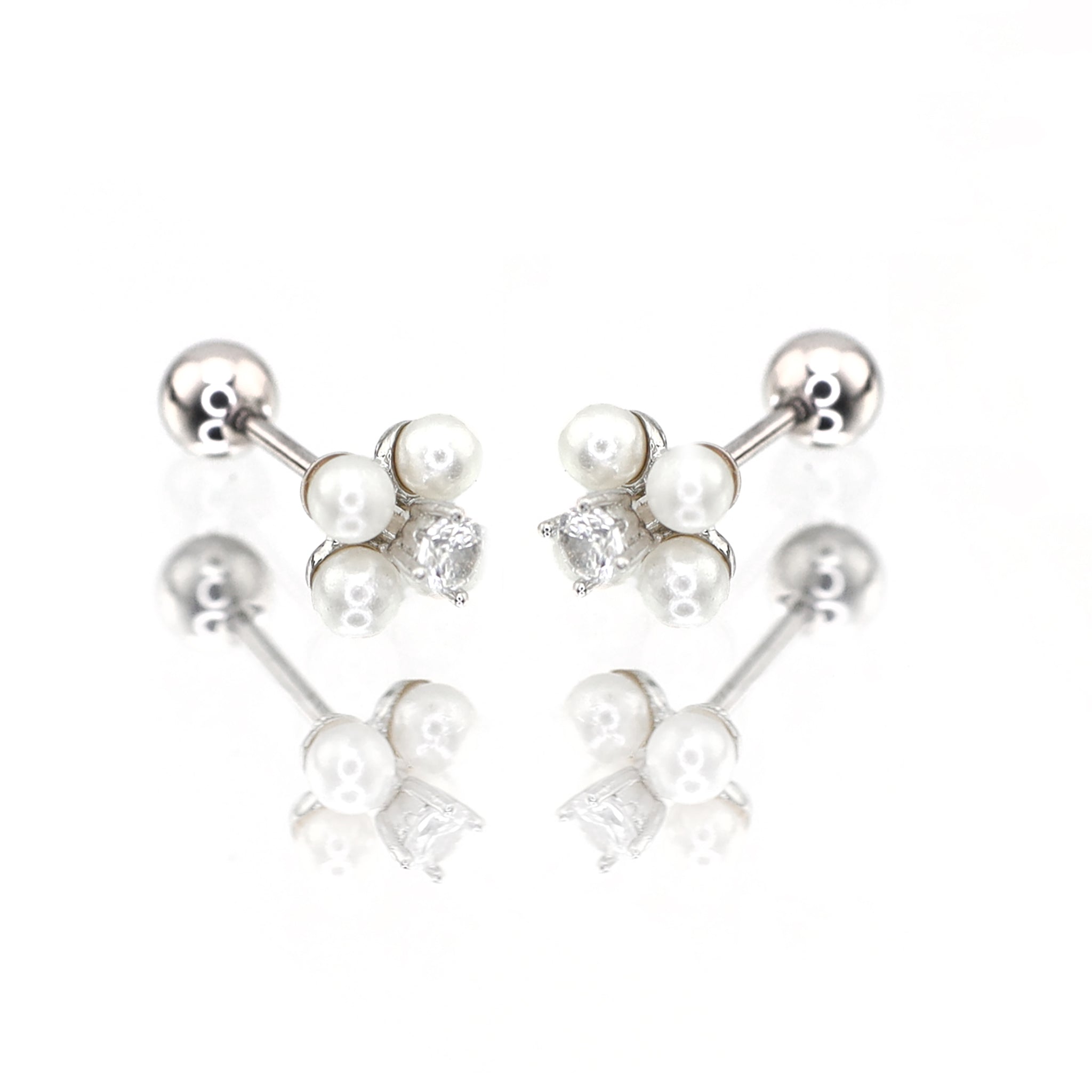 Pearl & Clover stainless steel Ear Studs
