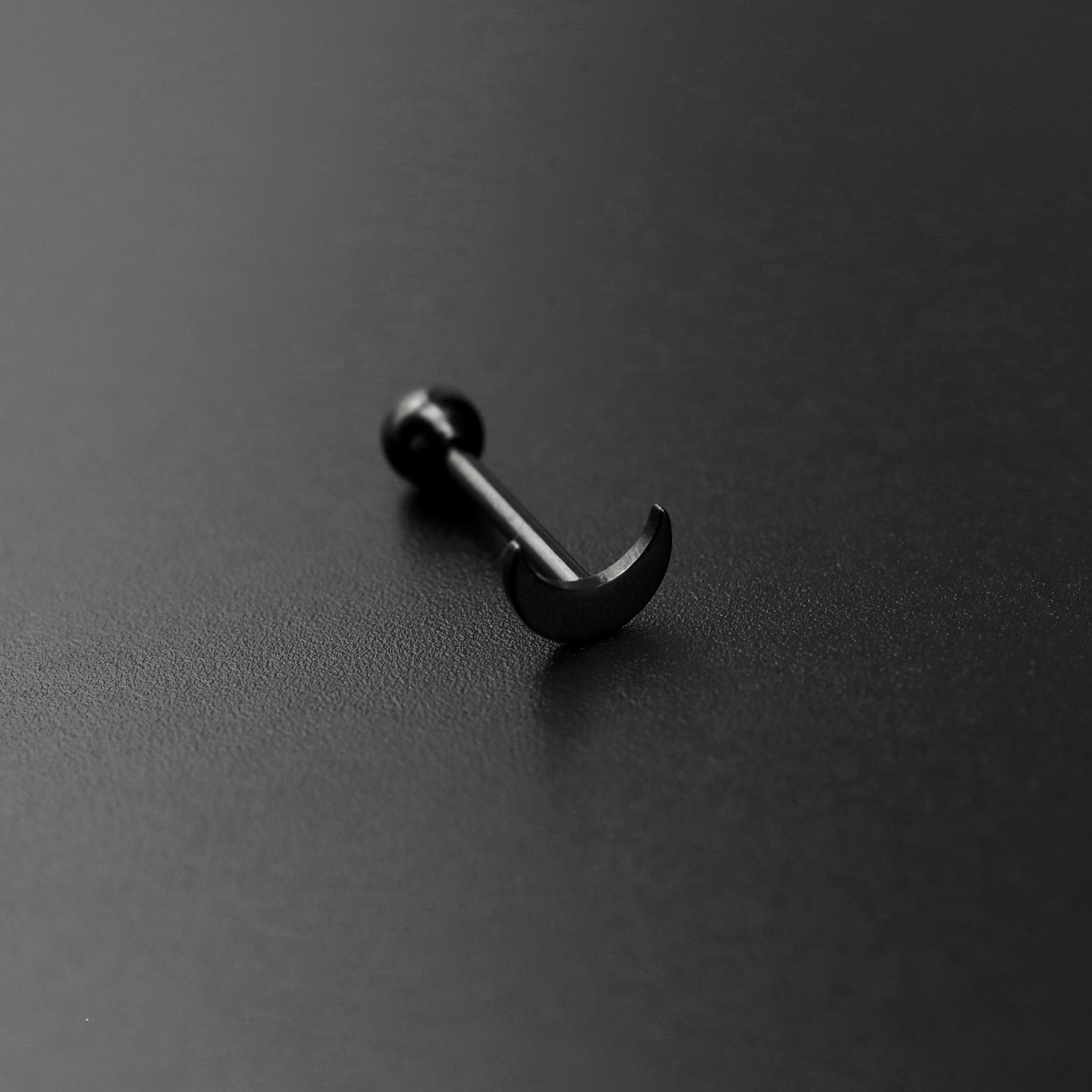 Moon stainless steel Tongue Stud