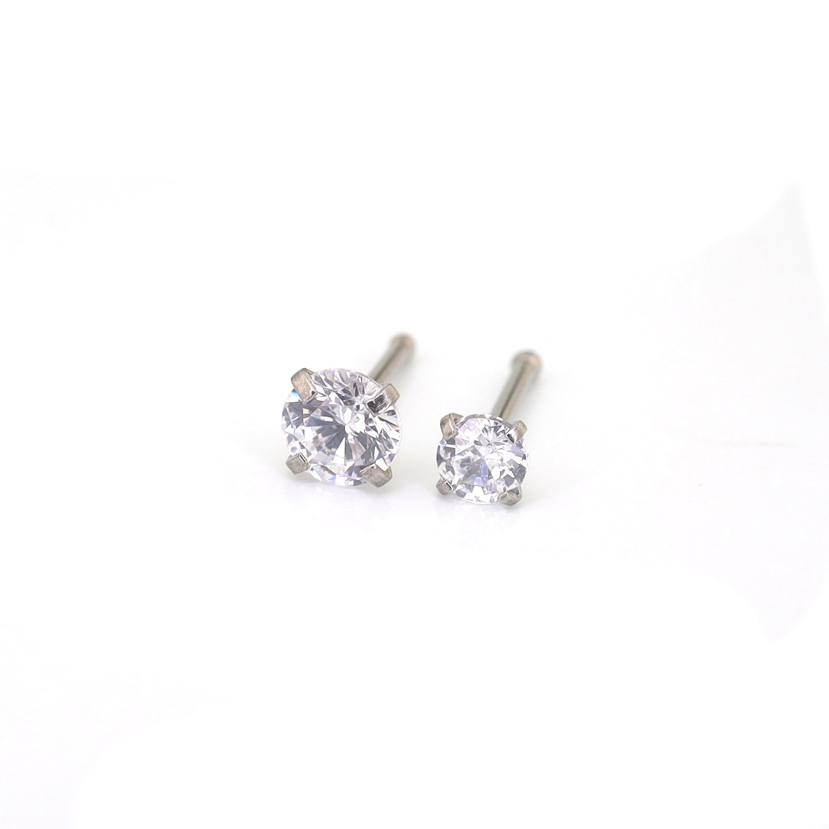 4/8PCS 20G CZ Nostril Stud Set